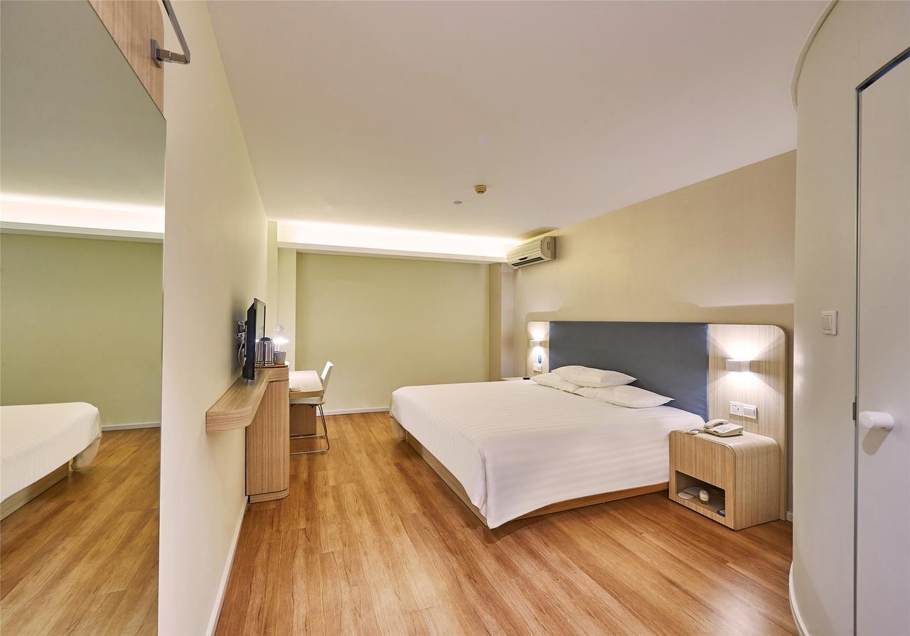 Hanting Hotel Shanghai Chunsha Jinhui Plaza Exterior foto